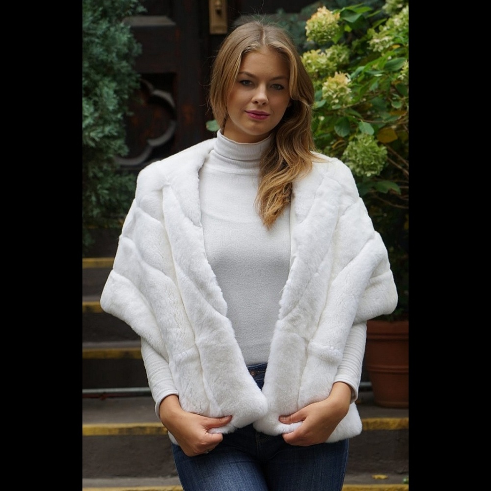 White Rex Rabbit Caplet - Picture 3 of 6